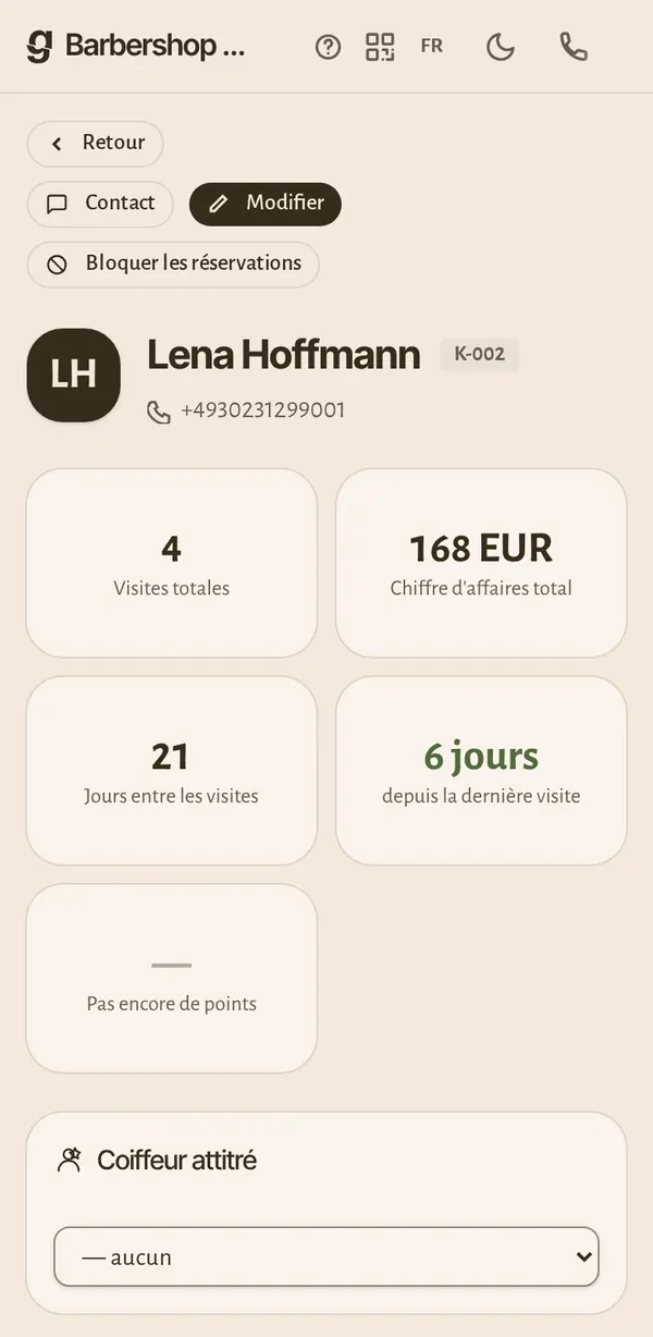 La fiche client sur le portable : visites, chiffre d'affaires et les informations dont votre métier a besoin.