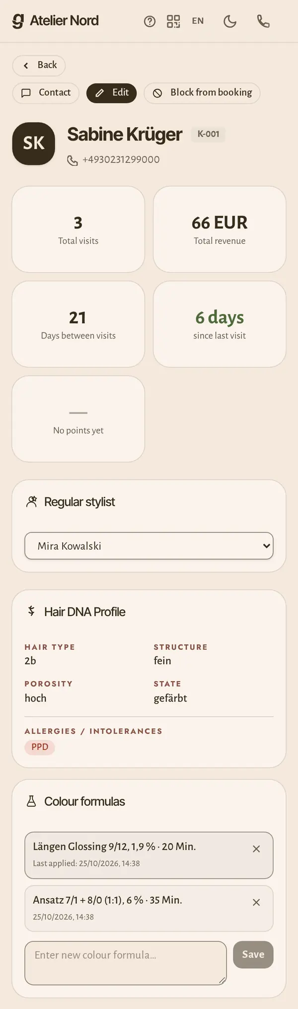 The client file on your phone: visits, revenue and the details your trade needs.